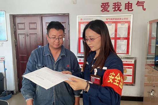 【1xBET榜样】李慧丽：用心关爱  护佑健康  - 副本.jpg