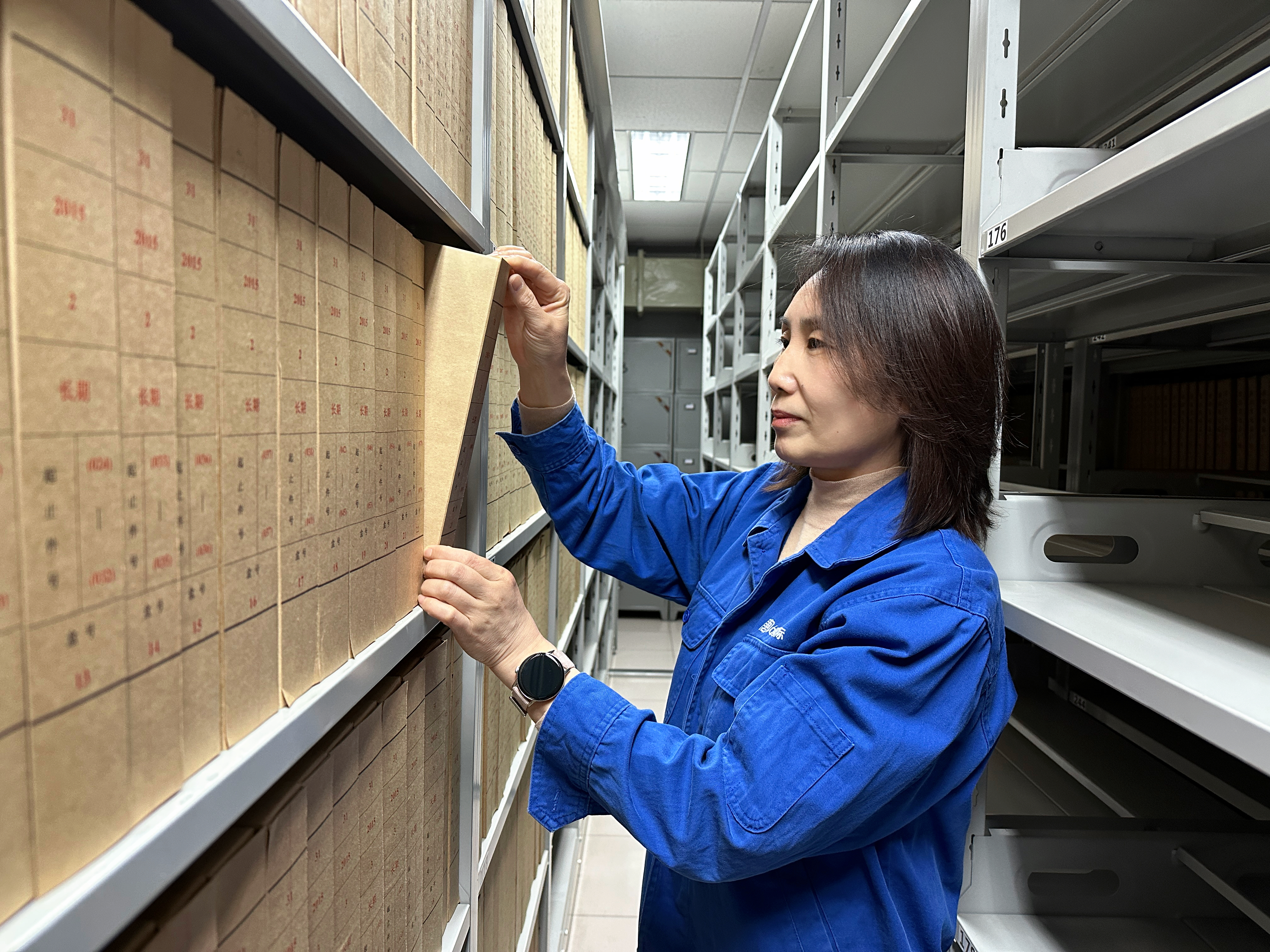 全国档案工匠型人才：王丽莉（陡河热电公司） (4).jpg